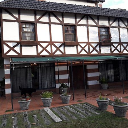 Chalet De Las Tejas Apartment Росарио Екстериор снимка